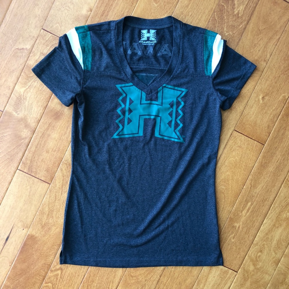 Rainbow warriors, go bows, UHM, rainbows, medium